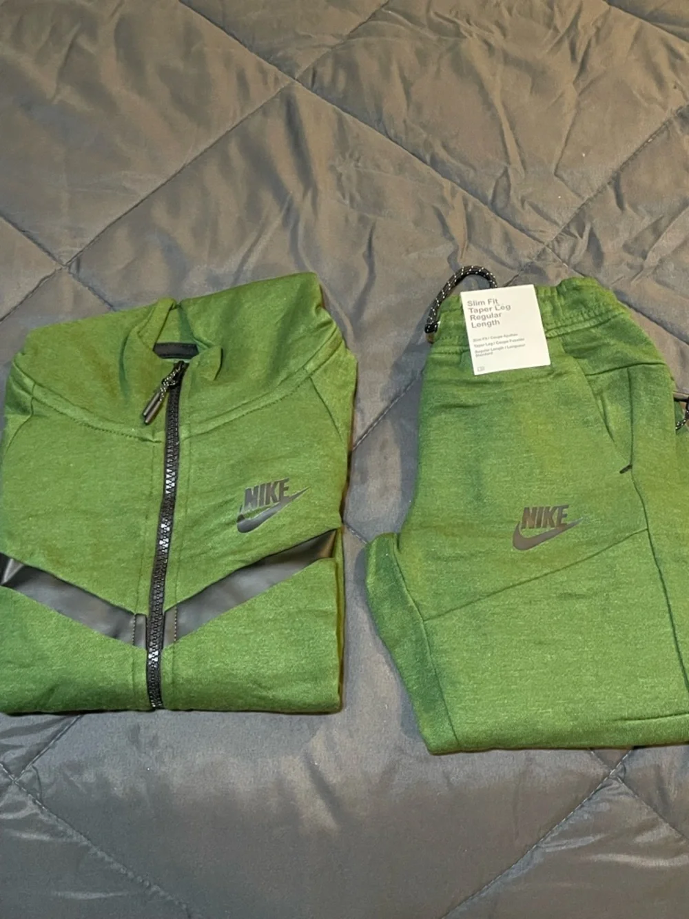 Kids Nike Tech Dark Green Hooded Track Jacket with Zip & Accent Trim - Picture 2 of 2
